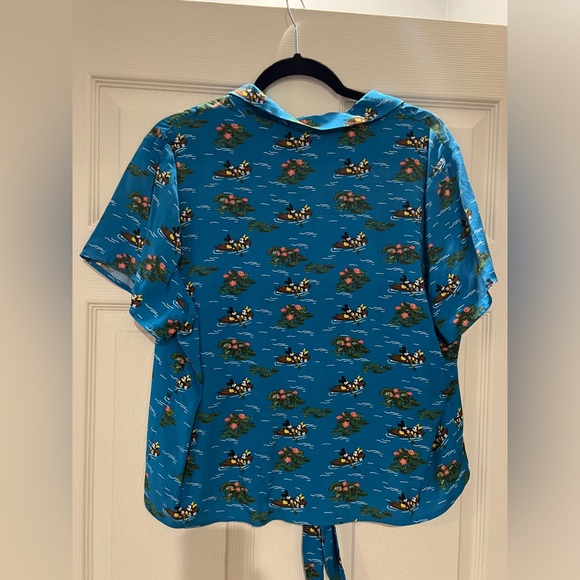 Disney Mickey & Minnie Summer Top 🌊💙 - Picture 2 of 3